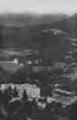 ouvrir dans la visionneuse : Légende inscrite sur la carte postale : Vue aérienne sur les Grands hôtels et les Monts du Jura
