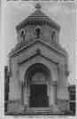 Ouvrir l'image Légende inscrite sur la carte postale : ARS (Ain) - Nouvelle Chapelle contenant le cœur du Saint Curé d'Ars, et sa statue (œuvre du sculpteur Gabuchet)