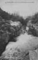 1 vue Légende inscrite sur la carte postale : Gorges de la perte du Rhône et pont de Lucey 5 Fi 32-90