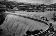 1 vue Légende inscrite sur la carte postale : Génissiat-lac et barrage 5 Fi 189-22