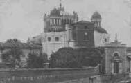 1 vue Légende inscrite sur la carte postale : La Basilique et l ancienne Eglise 5 Fi 21-49