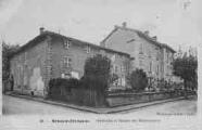 1 vue Légende inscrite sur la carte postale : Ars-sur-Fromans - Presbytère et Maison des Missionnaires 5 Fi 21-78