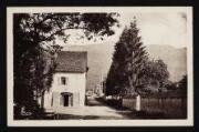 1 vue Légende inscrite sur la carte postale : ST-JEAN-de-GONVILLE - Entrée du Village 5 Fi 360-17