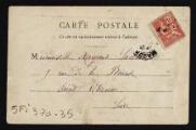 1 vue Légende inscrite sur la carte postale : St-LAURENT-les-MÂCON - Place de l Hôtel-de-Ville. 5 Fi 370-38